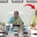 ഔദ്യോഗികയോഗത്തിൽ ക്ഷണിക്കപ്പെടാത്ത അഥിതിയായി ഡൽഹി മുഖ്യമന്ത്രിക്കൊപ്പം ഭർത്താവും!! മോദി ഡൽഹിയിൽ രണ്ട് മുഖ്യമന്ത്രിമാരെ നിയമിച്ചിട്ടുണ്ട്- പരിഹസിച്ച് എഎപി, ശരിക്കും ഡൽഹിയെ നയിക്കുന്നത് ആരാണ്? രേഖാ ഗുപ്തയാണോ അതോ ഭർത്താവോ- കോൺഗ്രസ്
