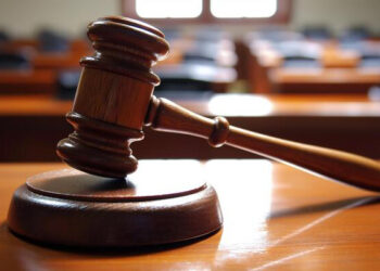 തകർന്ന റോഡ് നന്നാക്കിയിട്ടാകാം പിരിവ്… ടോൾ പിരിവ് തടഞ്ഞുകൊണ്ടുള്ള ഉത്തരവ് നീട്ടി ഹൈക്കോടതി