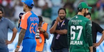 എത്രയൊക്കെ പ്രതിഷേധിച്ചാലും ആ കൈകളിൽ ഇന്ത്യ കൈ ചേർക്കില്ല!! പാക്കിസ്ഥാന് ബാറ്റിങ്, സഞ്ജുവിറങ്ങുക ആഞ്ചാമനായി