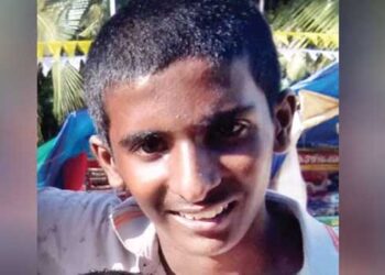 ഓണപ്പരീക്ഷയ്ക്ക് മാർക്ക് കുറയുമോ എന്ന ഭയം, സ്കൂളിനു മുന്നിൽ ബന്ധു ഇറക്കി വിട്ട പത്താം ക്ലാസ് വിദ്യാർഥി വേമ്പനാട്ടുകായലിൽ മരിച്ചനിലയിൽ