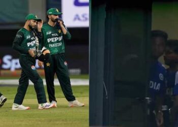 കളിക്കില്ലെന്ന് പറഞ്ഞില്ല, വഴക്കിട്ടില്ല!! ഓരോ നിമിഷവും നയം വ്യക്തമാക്കി ടീം ഇന്ത്യ!! ഡ്രസിങ് റൂമിന്റെ വാതിൽപോലും തുറക്കാതെയുള്ള ആ ഷോട്ട് പാക്കിസ്ഥാന്റെ മുഖത്തിനു നേർക്കുതന്നെ… ഇത് ഓപ്പറേഷന്‍ സിന്ദൂറില്‍ രാജ്യത്തിനായി പോരാടിയ ധീര സൈനികര്‍ക്കുള്ള നായകന്റെ പിറന്നാൾ സമ്മാനം- വീഡിയോ