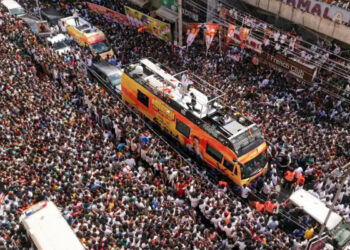 ആരെ ആശ്വസിപ്പിക്കണമെന്നോ, എങ്ങനെ ആശ്വസിപ്പിക്കണമെന്നോ അറിയില്ല, പേടിച്ചിട്ട് ശരീരം വിറയ്ക്കുന്നു, ദുഃഖം സഹിക്കാനാകുന്നില്ല, കരൂർ ദുരന്തത്തിൽ പ്രതികരണവുമായി സിനിമാ മേഖല