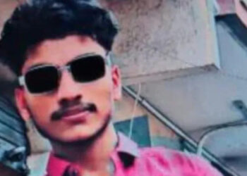 നാല് മാസം മുമ്പ് മരിച്ച മുത്തച്ഛന്റെ  ഓർമ്മ പങ്കുവച്ചിട്ട സ്റ്റോറിക്ക് പൊട്ടിച്ചിരിക്കുന്ന ഇമോജി, പിന്നാലെ വലിയ വാക്കുതർക്കം, പതിയിരുന്ന് 20കാരനെ കുത്തിക്കൊന്ന് യുവാവ്