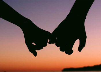 പിടിവീഴാതിരിക്കാൻ ഫോൺ ഓഫ് ചെയ്തുവച്ചു, 17 കാരനുമായി നാടുവിട്ട യുവതി പോക്സോ കേസിൽ അറസ്റ്റിൽ, തുമ്പായത് ബന്ധുവിനയച്ച വാട്സാപ്പ് സന്ദേശം