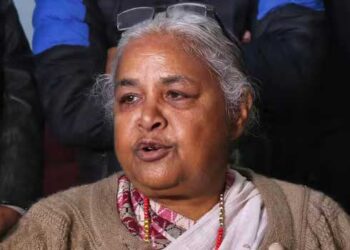 ‘ഞാനും എന്റെ കൂട്ടാളികളും ഇവിടെ അധികാരം ആസ്വദിക്കാൻ വന്നവരല്ല!! ആറുമാസത്തിൽ കൂടുതൽ ഇവിടെ ഉണ്ടാകുകയുമില്ല പുതിയ പാർലമെന്റിന് ഞങ്ങൾ അധികാരം കൈമാറും, അതിന് മുൻപ് ഈ പ്രാകൃതമായ സംഭവങ്ങൾക്ക് പിന്നിലുള്ളവരെ അന്വേഷിച്ച് കണ്ടെത്തും’- നേപ്പാളിലെ ആദ്യ വനിതാ പ്രധാനമന്ത്രി