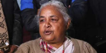 ‘ഞാനും എന്റെ കൂട്ടാളികളും ഇവിടെ അധികാരം ആസ്വദിക്കാൻ വന്നവരല്ല!! ആറുമാസത്തിൽ കൂടുതൽ ഇവിടെ ഉണ്ടാകുകയുമില്ല പുതിയ പാർലമെന്റിന് ഞങ്ങൾ അധികാരം കൈമാറും, അതിന് മുൻപ് ഈ പ്രാകൃതമായ സംഭവങ്ങൾക്ക് പിന്നിലുള്ളവരെ അന്വേഷിച്ച് കണ്ടെത്തും’- നേപ്പാളിലെ ആദ്യ വനിതാ പ്രധാനമന്ത്രി