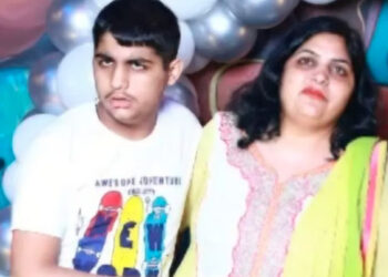 ക്ഷമിക്കണം…  ഞങ്ങള്‍ കാരണം നിങ്ങളുടെ ജീവിതം നശിക്കരുത്, ഞങ്ങൾ പോകുന്നു… ഭിന്നശേഷിക്കാരനായ മകനുമായി ഫ്ലാറ്റിൽ നിന്ന് ചാടി ജീവനൊടുക്കി  37കാരി