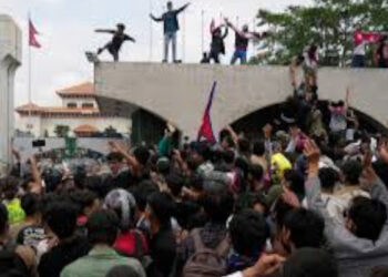 പ്രധാനമന്ത്രി രാജി വയ്ക്കും വരെ പിന്നോട്ടില്ല… നേപ്പാളിൽ ജെൻ സി പ്രക്ഷോഭം ആളിക്കത്തുന്നു, മന്ത്രിമാരുടെ വീടുകൾക്ക് തീയിട്ടു, മരണം 19 ആയി