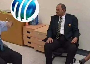 പാക്കിസ്ഥാൻ നടത്തിയത് ​ഗുരുതര ചട്ടലംഘനം, അത് മാപ്പുപറച്ചിലല്ല, ഖേദപ്രകടനം മാത്രം!! ക്രോഫ്റ്റും പാക്ക് കോച്ചുമായി നടത്തിയ ചർച്ചയ്ക്കിടയിലേക്ക് മീഡിയ മാനേജർ പ്രവേശിച്ചും വീഡിയോ ചിത്രീകരിച്ചതും അനധികൃതമായി… നടപടിയുണ്ടാകും- ഐസിസി