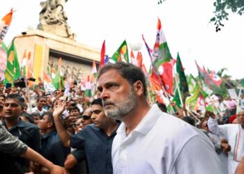 ‘ആറ്റം ബോംബിനെക്കുറിച്ച് ബിജെപി കേട്ടിട്ടുണ്ടോ?!! അതിലും വലുതായ ഒന്നുണ്ട്, ഹൈഡ്രജൻ ബോംബ്, അതിനായി തയ്യാറായിരിക്കണം… പ്രധാനമന്ത്രി മോദിക്ക് രാജ്യത്തിന് മുന്നിൽ മുഖം കാണിക്കാൻ കഴിയില്ല’- രാഹുൽ ഗാന്ധി