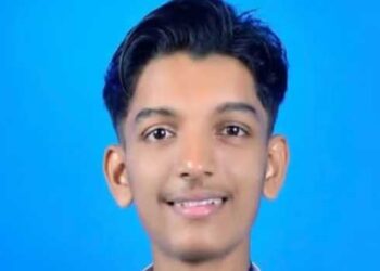 ഒരു വിരലിൽ ഒരു മണിക്കൂർ നേരം നിർത്താതെ പുസ്തകം കറക്കി ഇന്ത്യാ ബുക്ക് ഓഫ് റെക്കോർഡ് സ്വന്തമാക്കി!! ശ്രീഹരി കിടപ്പുമുറിയിൽ തൂങ്ങിമരിച്ച നിലയിൽ