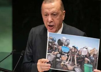 നിങ്ങളുടെ മനസാക്ഷിയെ മുൻനിർത്തി ഇനിയുള്ള ചോദ്യത്തിന് ഉത്തരം നൽകൂ!! 2025ലെ ഈ ക്രൂരതയ്ക്ക് ന്യായമായ കാരണമുണ്ടോ? കുട്ടികൾ പട്ടിണി മൂലവും മരുന്നുകളുടെ അഭാവത്തിലും മരിച്ചു വീഴുന്ന ഈ ലോകത്ത് സമാധാനവും ശാന്തിയും ഉണ്ടാകുമോ? ​ഗാസയിലെ ആക്രമണ ചിത്രം ചൂണ്ടിക്കാട്ടി തുർക്കി പ്രസിഡന്റ്