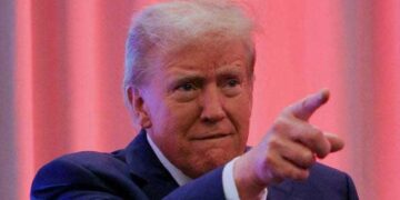 കുടിയേറ്റം തടഞ്ഞില്ലെങ്കിൽ നിങ്ങളുടെ രാജ്യങ്ങൾ നശിപ്പിക്കപ്പെടും, പടിഞ്ഞാറൻ യൂറോപ്പിന്റെ മരണമായിരിക്കും അത്!! പ്രതിരോധിക്കാനുള്ള ഒരു സംവിധാനമായാണ് യുഎസ് താരിഫ് നയം ഉപയോഗിക്കുന്നത്, പലസ്തീൻ രാഷ്ട്രത്തെ അംഗീകരിക്കുന്നത് ഹമാസിന് നൽകുന്ന പാരിതോഷികം- ട്രംപ്