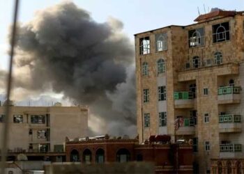 അമേരിക്കയുടെ നിലപാട് ഇസ്രയേലിന്റെ കുറ്റകൃത്യങ്ങൾ തുടരാൻ സഹായിക്കുന്നതാണ്… ഹൂതി നേതാവ് പ്രസം​ഗിച്ചുകൊണ്ടിരിക്കെ ആക്രമണം, ഡസൻ കണക്കിന് ഹൂതികൾ കൊല്ലപ്പെട്ടുവെന്ന് ഇസ്രയേൽ!! ഡസനൊന്നുമില്ല രണ്ടുപേരെന്ന് മറുപടി