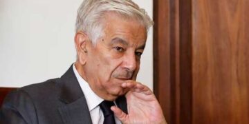 അഫ്ഗാനിസ്ഥാൻ പാക്കിസ്ഥാനിലേക്ക് നോക്കാൻ പോലും ധൈര്യപ്പെടില്ല, അവരുടെ കണ്ണുകൾ ചൂഴ്ന്നെടുക്കും, 50 മടങ്ങ് ശക്തിയിൽ തിരിച്ചടിക്കും!! പടിഞ്ഞാറൻ അതിർത്തിയിൽ ഇന്ത്യ നേരിട്ട തോൽവിക്ക് അഫ്ഗാനിലൂടെ പകരം വീട്ടുന്നു, ഇന്ത്യക്ക് എപ്പോഴും പാക്കിസ്ഥാനുമായി യുദ്ധം ചെയ്യണം,- ഖ്വാജ ആസിഫ്