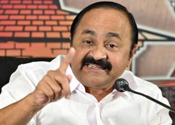 മുഖ്യമന്ത്രിയെ ബ്ലാക്മെയിൽ ചെയ്തതാര്? ശബരിമലയിൽ കോടതി ഇടപെട്ടില്ലെങ്കിൽ അയ്യപ്പന്റെ തങ്കവിഗ്രഹവും കളവ് പോയേനേ, പോറ്റി കുടുങ്ങിയാൽ എല്ലാവരും പെടും!! പോറ്റിക്ക് ഒത്താശ ചെയ്തുകൊടുത്തത് ദേവസ്വം ബോർഡും മന്ത്രിയും – വിഡി സതീശൻ