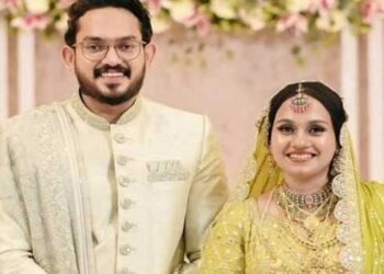 നിയന്ത്രണം വിട്ട ഇലക്ട്രിക് കാർ ബൈക്കിൽ ഇടിച്ചു കയറി, ദമ്പതികൾക്ക് ദാരുണാന്ത്യം