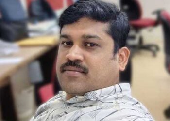 അധികം കളിച്ചാൽ കൊന്ന് കെട്ടിത്തൂക്കും കാണാനും കൊളളില്ല, കുരങ്ങച്ചിയെപ്പോലെയുണ്ട്… സ്ത്രീധനത്തിന്റെ പേരിൽ ക്രൂര പീഡനം, നിലത്തുകൂടി വലിച്ചിഴയ്ക്കും, ഭക്ഷണം തരില്ല- യുവതിയുടെ പരാതിയിൽ ഭർത്താവിനും ഭർതൃ മാതാപിതാക്കൾക്കുമെതിരെ കേസ്