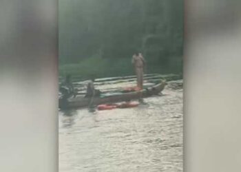 ബിരുദ ദാനച്ചടങ്ങുകൾക്കായെത്തിയ വിദ്യാർഥികൾ മൂവാറ്റുപുഴയാറിൽ ഒഴുക്കിൽപ്പെട്ടു, ഒരാളുടെ മൃതദേഹം കണ്ടെത്തി, മരിച്ചത് ചോറ്റാനിക്കര സ്വദേശി!! വയനാട് സ്വദേശിക്കായി തിരച്ചിൽ