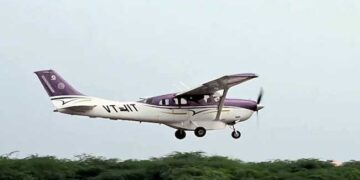 എട്ടുനിലയിൽ പൊട്ടിയിട്ടും വിജയകരമെന്ന് പരിസ്ഥിതി മന്ത്രി, രാജ്യതലസ്ഥാനത്ത് കൃത്രിമമഴ പെയ്യിക്കാനുള്ള ശ്രമം പരാജയം, ഒരു തുള്ളി വെള്ളം പോലും ഭൂമിയിൽ പതിച്ചില്ല, നഷ്ടം 1.2 കോടി