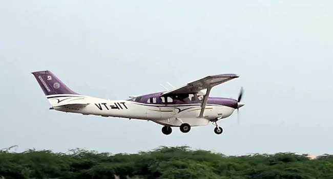 എട്ടുനിലയിൽ പൊട്ടിയിട്ടും വിജയകരമെന്ന് പരിസ്ഥിതി മന്ത്രി, രാജ്യതലസ്ഥാനത്ത് കൃത്രിമമഴ പെയ്യിക്കാനുള്ള ശ്രമം പരാജയം, ഒരു തുള്ളി വെള്ളം പോലും ഭൂമിയിൽ പതിച്ചില്ല, നഷ്ടം 1.2 കോടി