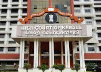 മതി, ഞങ്ങൾക്ക് ഇനി കേന്ദ്രത്തിന്‍റെ ദാനധർമ്മം ആവശ്യമില്ല, കേന്ദ്ര സർക്കാർ കേരളത്തിലെ ജനങ്ങളെ പരാജയപ്പെടുത്താൻ ശ്രമിക്കുകയാണ് ഇതാണ് നിങ്ങളുടെ തീരുമാനമെങ്കിൽ കാര്യങ്ങൾ കടുപ്പമാകും, വയനാട് ദുരിതബാധിതരുടെ വായ്പ എഴുതി തള്ളില്ലെന്ന കേന്ദ്ര നിലപാടിൽ രൂക്ഷവിമർശനവുമായി ഹൈക്കോടതി