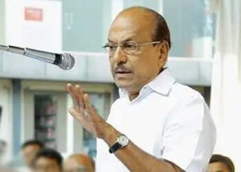 ഫണ്ട് കിട്ടുമെന്ന് കരുതി കുട്ടികളെ എന്തും പഠിപ്പിക്കാമെന്നാണോ കരുതുന്നത്, ഫണ്ടിനുവേണ്ടിയാണ് പിഎം ശ്രീയിൽ ഒപ്പുവെച്ചതെന്നത് വിശ്വസനീയമല്ല!! സർക്കാരിന്റെ അവസാന കാലത്ത് എന്തിനിതു ചെയ്തു എന്നതാണ് ആശ്ചര്യം… പികെ കുഞ്ഞാലിക്കുട്ടി