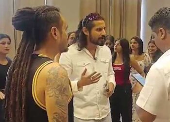 ഉത്തരാഖണ്ഡിൽ സ്ത്രീകൾ വീടുവിട്ട് പോകുന്നതിന് പിന്നിൽ മോഡലുകൾ!! ഇറക്കം കുറഞ്ഞ പാശ്ചാത്യ വസ്ത്രങ്ങൾ സംസ്‌കാരത്തിന് ചേർന്നതല്ല ‘കുരുപൊട്ടി’ ഹിന്ദുത്വ സംഘടന പ്രവർത്തകർ, അപ്പോൾ സന്യാസിമാരോയെന്ന് സോഷ്യൽ മീഡിയ