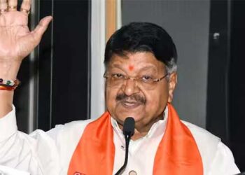 നാണമില്ലേ, സ്ത്രീകളുടെ സുരക്ഷ ഉറപ്പാക്കുന്നതിനു പകരം, ഇരകളെ കുറ്റപ്പെടുത്തുന്ന മാനസികാവസ്ഥ അറപ്പുളവാക്കുന്നു- കോൺ​ഗ്രസ്!! സംഭവം നടന്നുകഴിഞ്ഞു, എല്ലാ കളിക്കാർക്കും നമുക്കുമുള്ള ഒരു പാഠമാണിത്, പുറത്തിറങ്ങുമ്പോൾ ശ്രദ്ധിക്കണം, നടുറോഡിൽ ഓസ്ട്രേലിയൻ ക്രിക്കറ്റ് താരങ്ങൾക്കുനേരെയുണ്ടായ ലൈംഗികാതിക്രമത്തിൽ പോലീസിനെ സംരക്ഷിച്ച് മന്ത്രി