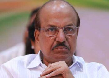 ഒരു മുഴം തുണി എങ്ങനെയാണ് നിയമവിരുദ്ധമാകുന്നത്? കന്യാസ്ത്രീയുടെ ശിരോവസ്ത്രം പോലെ തന്നെയാണ് പെൺകുട്ടിയുടേതും!! ശിരോവസ്ത്രത്തിന്റെ പേരിൽ വിദ്യാഭ്യാസം മുടങ്ങിയത് അംഗീകരിക്കാൻ കഴിയില്ല- പികെ കുഞ്ഞാലിക്കുട്ടി