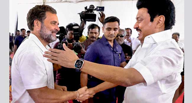 കോൺഗ്രസും ഡിഎംകെയും മുൻപ് വ്യത്യസ്ത വഴിയിലൂടെ സഞ്ചരിച്ചെങ്കിലും ഇപ്പോൾ ഒരേ പാതയിൽ, രാഹുൽ സഹോദരൻ, ആ സൗഹൃദം രാഷ്ട്രീയത്തിനുമപ്പുറം- എംകെ സ്റ്റാലിൻ