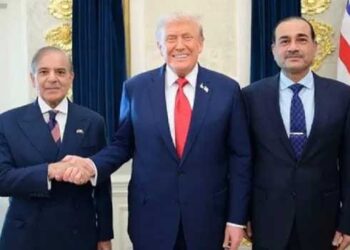 ഞങ്ങൾ ശരാശരി മാസത്തിൽ ഒരു യുദ്ധം സന്ധിയാക്കും അതാണ് കണക്ക്!! എട്ടു മാസത്തിനുള്ളിൽ എന്റെ ഭരണകൂടം എട്ട് യുദ്ധങ്ങൾ അവസാനിപ്പിച്ചു, ഒരെണ്ണം ബാക്കിയുണ്ട്, പാക്കിസ്ഥാനും അഫ്ഗാനിസ്ഥാനും തമ്മിലുള്ള സംഘർഷം, ഉടൻ അതും അവസാനിപ്പിക്കും, ഷെഹ്ബാസ് ഷരീഫും അസിം മുനീറും മഹത്തായ മനുഷ്യർ’- ട്രംപ്