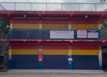 കുപ്പിയൊന്നിന് 10-30 വരെ കൂടുതൽ, വില കുറഞ്ഞ മദ്യം കൂടിയ വിലയ്ക്ക് വിറ്റു, ക്രമക്കേട് മറയ്ക്കാൻ ബില്ലുകൾ പൂഴ്ത്തിവച്ചു!! ബെവ്‌കോ ഔട്ട്‌ലെറ്റ് മാനേജറുടെ മേശയ്ക്ക് അടിയിൽ കണക്കിൽപ്പെടാത്ത പണം, സ്റ്റോക്ക് അടക്കം പരിശോധിക്കുമെന്ന് വിജിലൻസ്