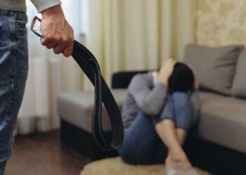 പെൺകുട്ടി ജനിച്ചത് ഭാര്യയുടെ പ്രശ്നം കൊണ്ട്, നാലു വർഷമായി 29 കാരി നേരിട്ടത് സമാനതകളില്ലാത്ത ക്രൂരത!! വീട്ടുപണികൾ ചെയ്യുന്നില്ല, പീരിയഡ്‌സ് ആയില്ല എന്നും പറഞ്ഞും ദേഹോപദ്രവം, ഭർത്താവിനെതിരെ കേസ്, ഉടൻ കസ്റ്റഡിയിലെടുക്കാൻ നിർദേശം