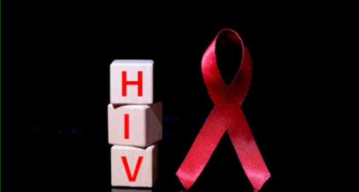 സംസ്ഥാനത്ത് എച്ച്ഐവി ബാധിതരുടെ എണ്ണം കുത്തനെ കൂടി, 62ശതമാനത്തിനും ഒന്നില്‍ കൂടുതല്‍ ലൈംഗിക പങ്കാളികള്‍ക്ക്,  24.6 ശതമാനം പേര്‍ക്ക് രോഗം പകര്‍ന്നത് സ്വവര്‍ഗ രതിയിലൂടെ, രോഗ ബാധിതരില്‍ ഭൂരിഭാഗവും പുരുഷന്മാര്‍