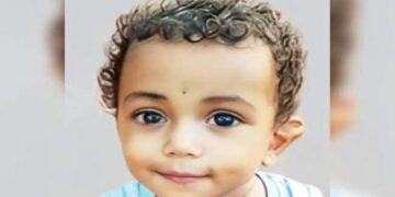 അച്ഛൻ കുളിക്കാൻ പോയപ്പോൾ കൂടെയിറങ്ങിയ ഒരു വയസുകാരന് മൂർഖന്റെ കടിയേറ്റ് ദാരുണാന്ത്യം!! കുഞ്ഞിനെ കടിച്ചത് പാമ്പാണെന്ന് തിരിച്ചറിഞ്ഞത് മഞ്ചേരി മെഡിക്കൽ കോളേജിലെത്തിച്ചപ്പോൾ…