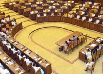 ‘പറഞ്ഞത് എന്തോ അത് നടപ്പാക്കും, അതാണ് ഇടത് സർക്കാരിന്റെ ശീലം’ രാജ്യത്തെ ആദ്യ അതിദാരിദ്ര്യമുക്ത സംസ്ഥാന പ്രഖ്യാപനം നടത്തി മുഖ്യമന്ത്രി!! ‘പ്രഖ്യാപനം തട്ടിപ്പ്, എല്ലാ പത്രങ്ങളിലും പരസ്യം നൽകിയിട്ടുണ്ട്, സഭയോട് സഹകരിക്കാൻ ബുദ്ധിമുട്ടുണ്ട്’, ബഹിഷ്കരിച്ച് പ്രതിപക്ഷം