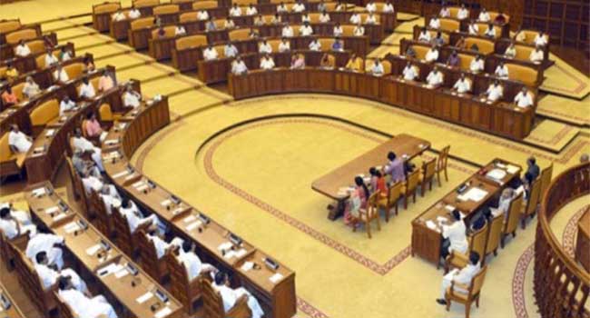 ‘പറഞ്ഞത് എന്തോ അത് നടപ്പാക്കും, അതാണ് ഇടത് സർക്കാരിന്റെ ശീലം’ രാജ്യത്തെ ആദ്യ അതിദാരിദ്ര്യമുക്ത സംസ്ഥാന പ്രഖ്യാപനം നടത്തി മുഖ്യമന്ത്രി!! ‘പ്രഖ്യാപനം തട്ടിപ്പ്, എല്ലാ പത്രങ്ങളിലും പരസ്യം നൽകിയിട്ടുണ്ട്, സഭയോട് സഹകരിക്കാൻ ബുദ്ധിമുട്ടുണ്ട്’, ബഹിഷ്കരിച്ച് പ്രതിപക്ഷം