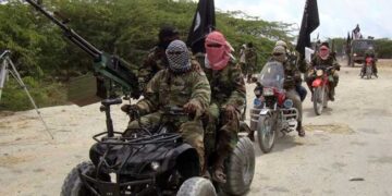 കൃഷിയിടങ്ങളിൽനിന്ന് മടങ്ങിവരുന്ന വഴിയിൽ കൗമാരക്കാരായ 12 പെൺകുട്ടികളെ ബോക്കോ ഹറാം തീവ്രവാദികൾ തട്ടിക്കൊണ്ടുപോയി!! രണ്ടുമണിക്കൂറിലേറെ ആക്രമണം അഴിച്ചുവിട്ട തീവ്രവാദികൾ വീടുകളും വാഹനങ്ങളും കടകളും ഉൾപ്പെടെ ഒരു ഗ്രാമം മുഴുവൻ അ​ഗ്നിക്കിരയാക്കി