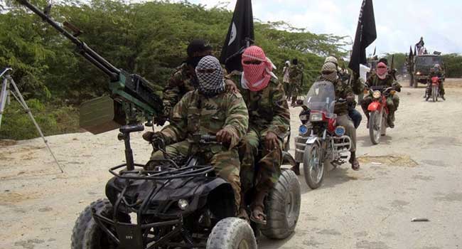 കൃഷിയിടങ്ങളിൽനിന്ന് മടങ്ങിവരുന്ന വഴിയിൽ കൗമാരക്കാരായ 12 പെൺകുട്ടികളെ ബോക്കോ ഹറാം തീവ്രവാദികൾ തട്ടിക്കൊണ്ടുപോയി!! രണ്ടുമണിക്കൂറിലേറെ ആക്രമണം അഴിച്ചുവിട്ട തീവ്രവാദികൾ വീടുകളും വാഹനങ്ങളും കടകളും ഉൾപ്പെടെ ഒരു ഗ്രാമം മുഴുവൻ അ​ഗ്നിക്കിരയാക്കി