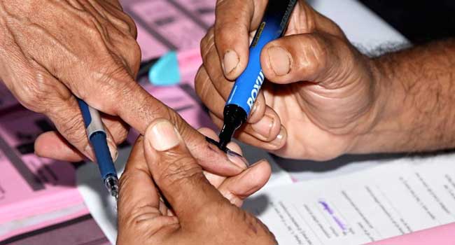 ഹാട്രിക് വിജയം തേടി തേജസ്വി യാദവ്… ബിഹാറിൽ ആദ്യഘട്ട വോട്ടെടുപ്പ് ആരംഭിച്ചു!! 121 മണ്ഡലങ്ങളിലായി 1,314 സ്ഥാനാർഥികൾ