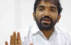 ഭക്തജനങ്ങളെ കൊളളയടിച്ചിട്ട് അത് ചര്‍ച്ചയാകില്ലെന്ന് പറയുന്നവര്‍ ഇരുട്ടുകൊണ്ട് ഓട്ടയടിക്കുകയാണ്; ശബരിമല വിഷയത്തിൽ ശക്തമായ പ്രതികരണവുമായി ചാണ്ടി ഉമ്മൻ