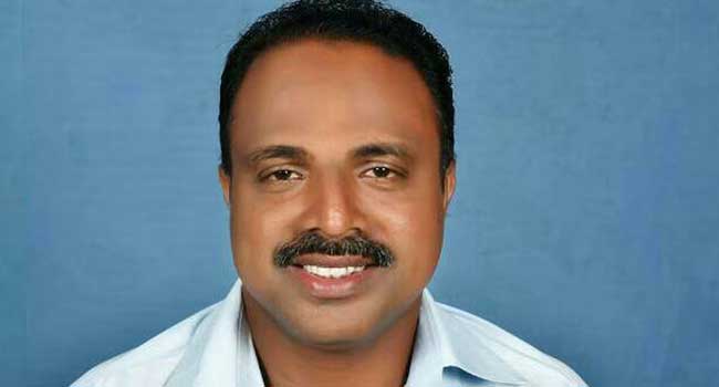 മുഖ്യമന്ത്രിക്കെതിരായ പോസ്റ്റിന് ലൈക്കും അനുകൂല കമെന്റും!! പോസ്റ്ററടിച്ച് പ്രചാരണത്തിനിറങ്ങിയ സിപിഎം സ്ഥാനാർഥിയുടെ സ്ഥാനാർഥിത്വം മൂന്നാംദിവസം തെറിച്ചു, രാജിക്കത്ത് നൽകി മടക്കം… മുത്തിപ്പാറ ബി. ശ്രീകണ്ഠൻ ഇനി സ്വതന്ത്രൻ