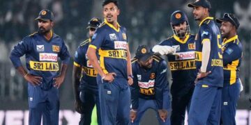 പാക്കിസ്ഥാനിൽ കളിക്കാൻ പോയതാണെങ്കിൽ കളിച്ചിട്ട് വന്നാൽമതി!! പരമ്പര കളിക്കാതെ നാട്ടിലേക്ക് മടങ്ങിയാൽ നടപടി… പാക് ബോംബ് സ്‌ഫോടനത്തിന്റെ പശ്ചാത്തലത്തിൽ പര്യടനം റദ്ദാക്കാനൊരുങ്ങുന്ന താരങ്ങൾക്കു മുന്നറിയിപ്പുമായി ലങ്കൻ ക്രിക്കറ്റ് ബോർഡ്