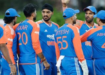 അർഷ്ദീപ് സിങ് തെളിയിച്ചു ആ തീരുമാനം തെറ്റ്, മൂന്ന് വിക്കറ്റ് നേട്ടം!! ഓസ്ട്രേലിയക്കെതിരെ ഇന്ത്യയ്ക്ക് 187 റൺസ് വിജയ ലക്ഷ്യം