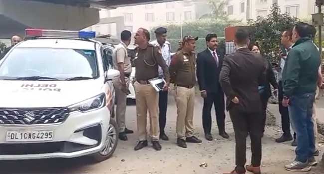 പേടിക്കണ്ട, അത് സ്ഫോടനമല്ല, ബസിന്റെ ടയർ പൊട്ടിയത്… ഡൽഹിയൽ ഇന്നുരാവിലെയുണ്ടായ സ്ഫോടന ശബ്ദത്തിന് സ്ഥിരീകരണം