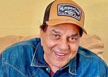 നടൻ ധർമേന്ദ്ര ജീവനോടെയുണ്ട്, മരണപ്പെട്ടിട്ടില്ല!! ‘എന്റെ അച്ഛൻ ആരോഗ്യവാനാണ്, സുഖം പ്രാപിച്ചുവരുന്നു. എല്ലാവരും ഞങ്ങളുടെ കുടുംബത്തിന് സ്വകാര്യത നൽകാൻ ഞങ്ങൾ അഭ്യർത്ഥിക്കുന്നു’…, വാർത്തകൾ നിഷേധിച്ച് മകൾ ഇഷ ഡിയോൾ