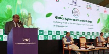 ഗൾഫിൽ നിന്ന് പ്രതിമാസം 1,500 രോഗികൾ; ആരോഗ്യ ടൂറിസം വരുമാനം കൂട്ടാൻ പ്രവാസികളെ പ്രയോജനപ്പെടുത്തണം- കേരള ആരോഗ്യ ടൂറിസം ഉച്ചകോടി