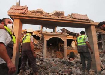 റോഡിലൂടെ സഞ്ചരിക്കുകയായിരുന്ന സഹോദരങ്ങളടക്കം മൂന്നുപേർ ഇസ്രയേൽ വ്യോമാക്രമണത്തിൽ കൊല്ലപ്പെട്ടു, കൊല്ലപ്പെട്ടത് ഹിസ്ബുല്ല അംഗങ്ങളെന്ന് ഇസ്രയേൽ, നടപടിയെ അപലപിച്ച് ഐക്യരാഷ്‌ട്ര സഭയും ലെബനീസ് നേതാക്കളും