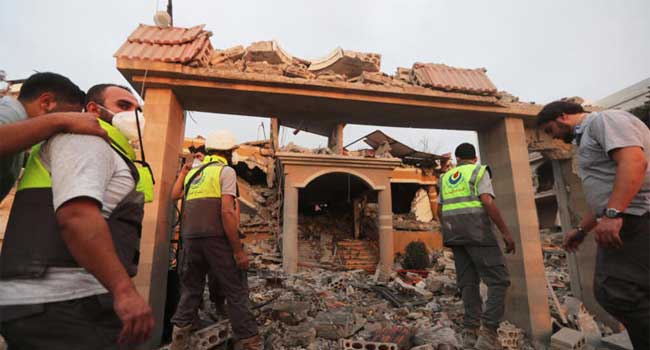 റോഡിലൂടെ സഞ്ചരിക്കുകയായിരുന്ന സഹോദരങ്ങളടക്കം മൂന്നുപേർ ഇസ്രയേൽ വ്യോമാക്രമണത്തിൽ കൊല്ലപ്പെട്ടു, കൊല്ലപ്പെട്ടത് ഹിസ്ബുല്ല അംഗങ്ങളെന്ന് ഇസ്രയേൽ, നടപടിയെ അപലപിച്ച് ഐക്യരാഷ്‌ട്ര സഭയും ലെബനീസ് നേതാക്കളും